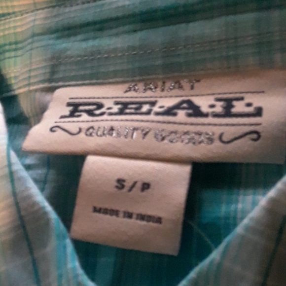 Blue ariat flannel button down - Picture 4 of 4